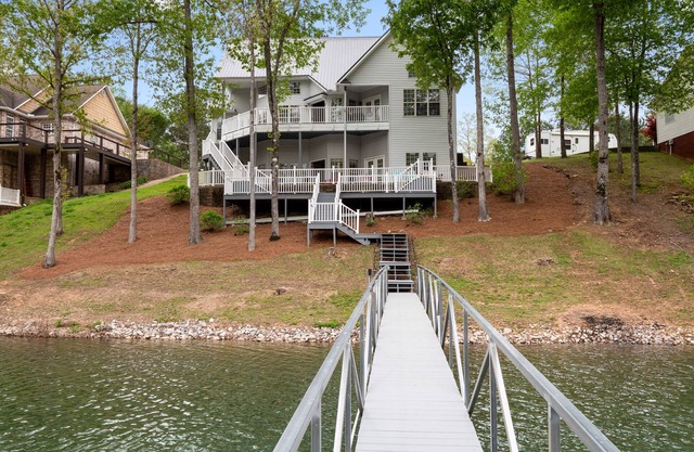 Ticket to Paradise- Two story dock! Fire pit for night fun!