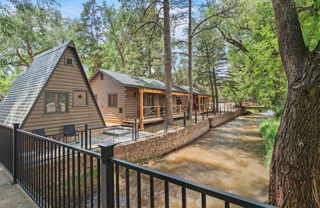 Timber Lodge Cabin 14