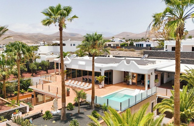 Tindaya | Magnificent 5-bedroom villa with indoor and outdorr pools