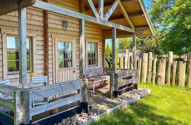 Tiny house country idyll - House