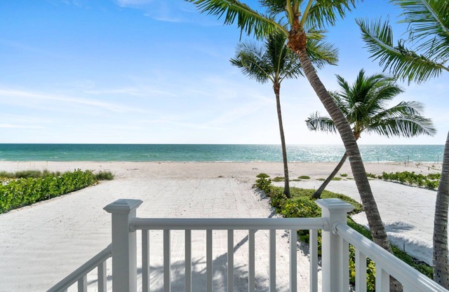 Tommy Bahama House | 3-Bedroom Beachfront Retreat