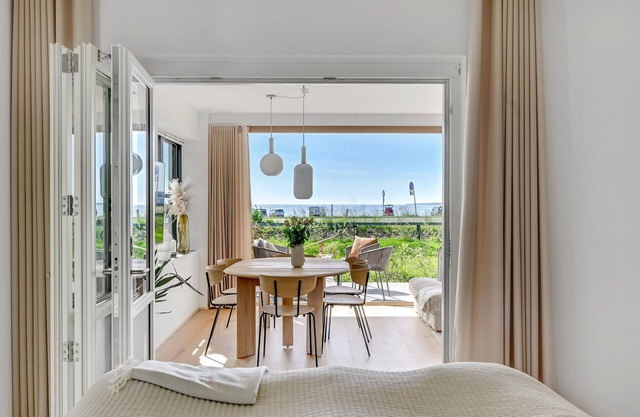 Top apartment with beautiful location on Kerteminde Bay.
