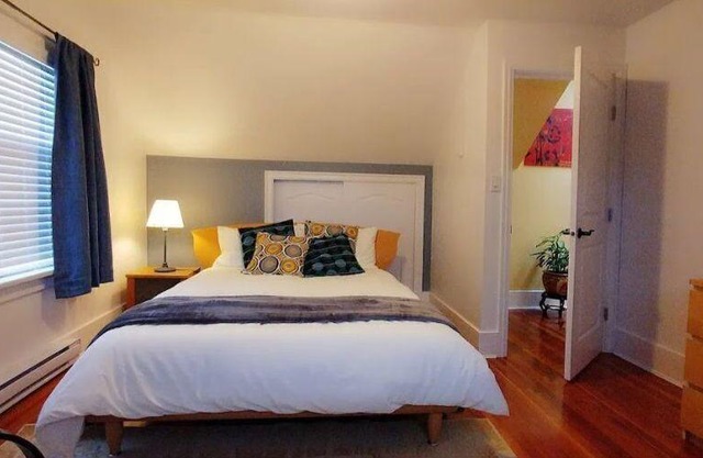 Top Floor View Suite at Center Location by PNE