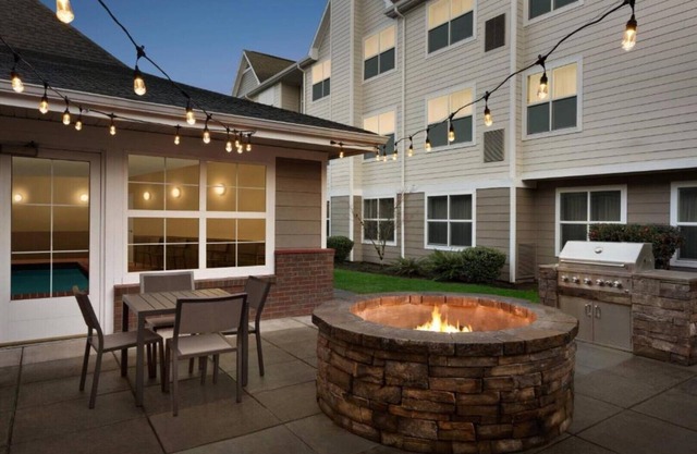 Top Hotel in Salem, OR with Spacious Suites