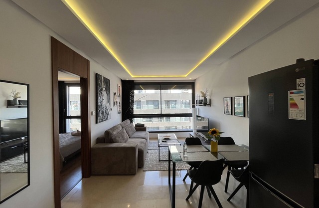 Tour 33 : Appartement Luxueux en Plein Cœur de Casablanca