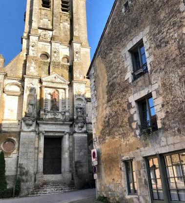 Tour St Sauveur