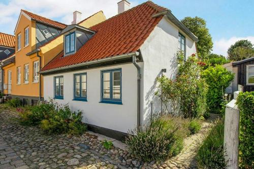 Town House With Views Of Ebeltoft Bay