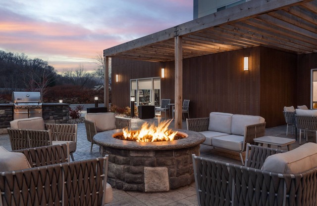 Towneplace Suites By Marriott New Philadelphia