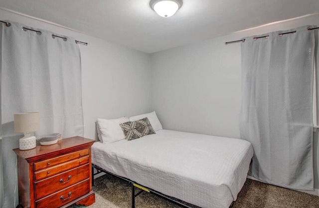 Townhome near Munster Community Hospital Adelaide Pl
