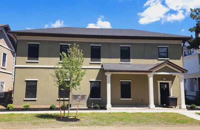 Townhomes at the Falls - 314 E Lower - Buffalo Aven2 Blocks from the Falls!