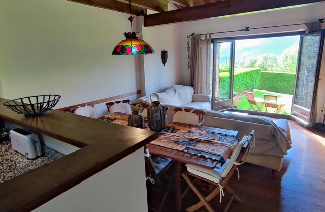 Townhouse 3 rooms Fireplace, Garden, BBQ, Views & Wi-Fi