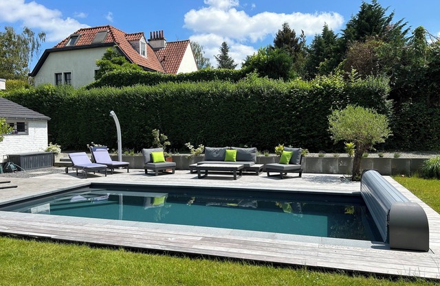 Très Belle Villa Avec Piscine