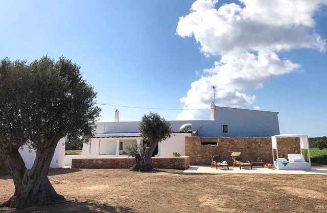 TRADITIONAL HOUSE NEAR SANT FRANCESC