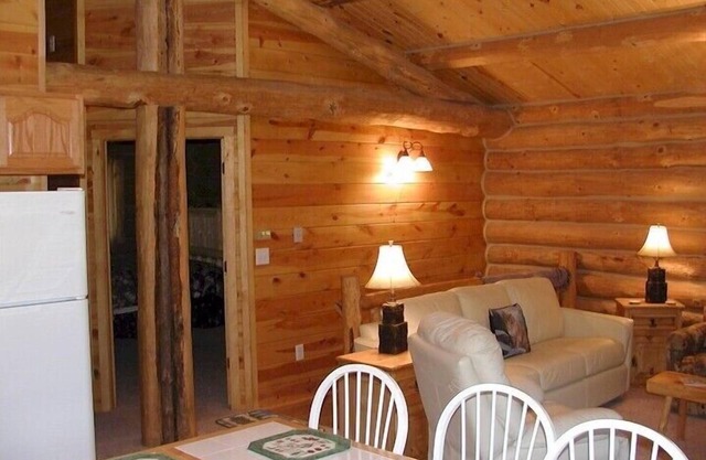 Trails End Lodge