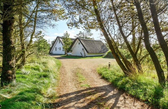 "Trana" - 2km from the sea by Interhome