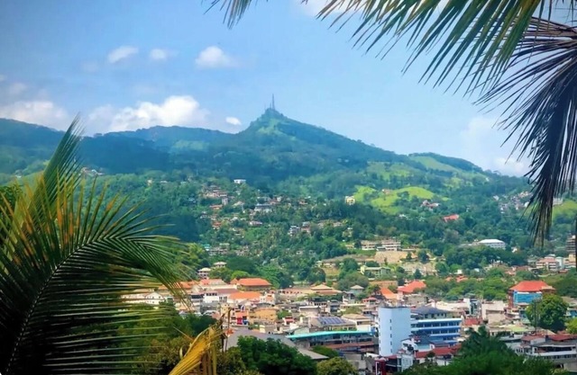 Tranquil 3-bedroom apartment with WiFi in charming Kandy