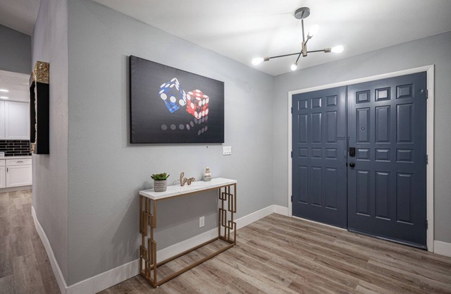 Tranquil 3-bedroom house in vibrant Las Vegas, close to Fremont Street