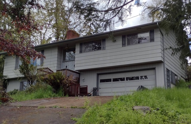 Tranquil air-conditioned Guest Suite in charming Eugene country-side