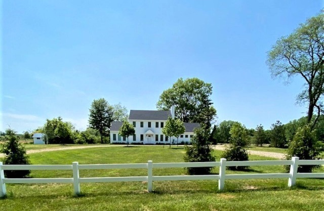 Tranquil and Stunning Farmhouse in the Heart of Harbor Country . A+ Location!