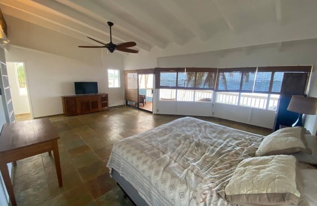 Tranquil Beachfront Duplex-type Private House!
