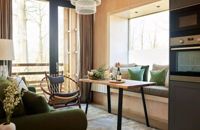 Tranquil Hideaway for Two