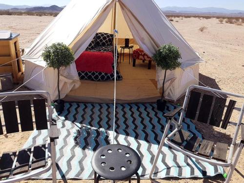 Tranquil Joshua Tree Rental for a Secluded Desert Getaway