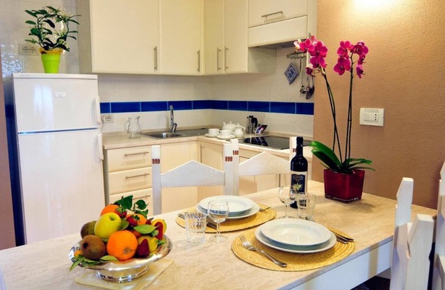 Tranquil Lantana Resort 2 Bedroom Apartments Sleeps 7 free wifi