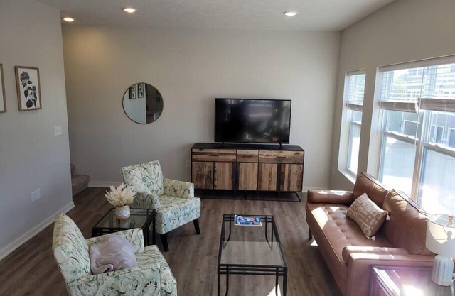 Tranquil Omaha Retreat with WiFi, Easy City Access