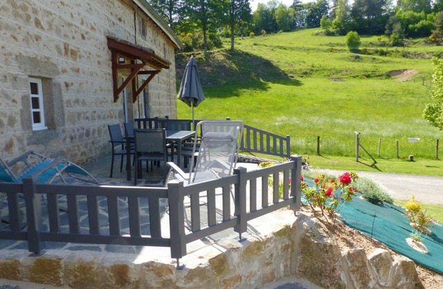 Tranquil peaceful cottage with Wi-Fi, pets allowed, for 4 people