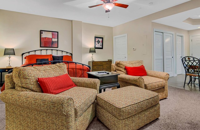 Tranquil Retreat Condo by Redawning