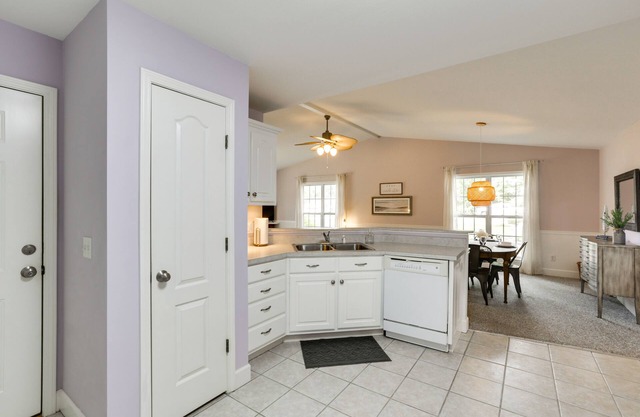 Tranquil Thomasville Retreat w/Deck + Dining Area