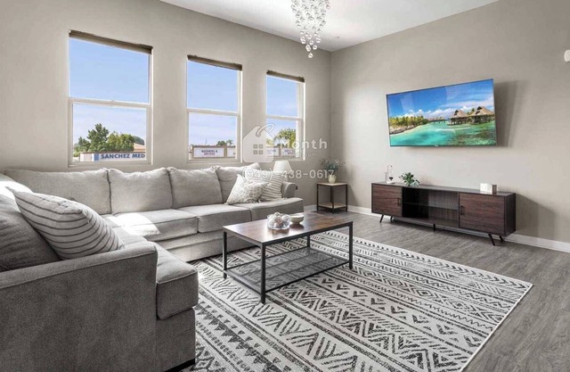 Tranquil Townhouse on Alondra Blvd #41820