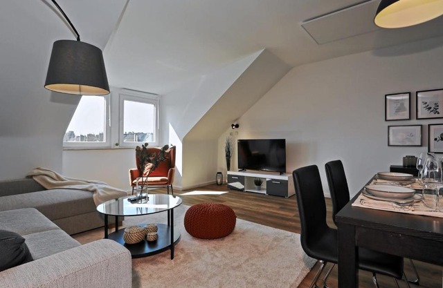 'Traveller lodge' großzügiges Apartment - 3 BR, 10min to Hbf, full kitchen, homeoffice, Netflix, Wifi