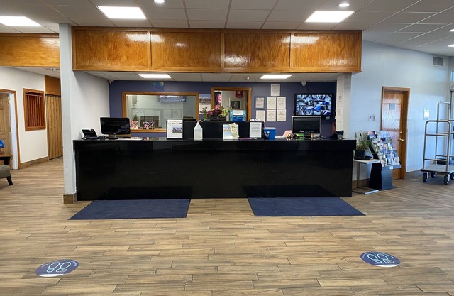 Travelodge by Wyndham Water’s Edge Hotel - Racine