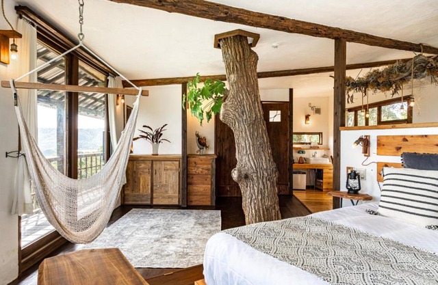 Tree-house Hotel Morinosubako