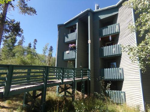 Treehouse 2 bed 2 bath C THWC