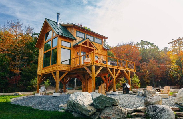treehouse in Downeast Acadia Region of Maine