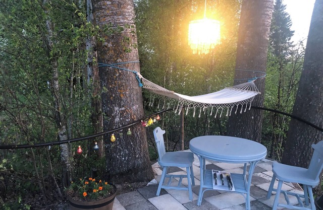Treehouse Magpies Nest With Bubble Pool