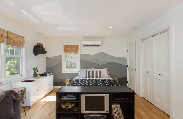 Trendy loft steps to historic Biltmore Village, microbreweries, 1 mile downtown
