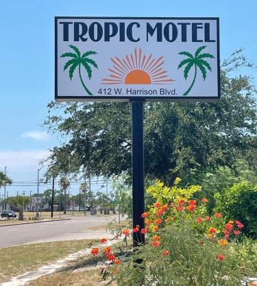 Tropic Motel