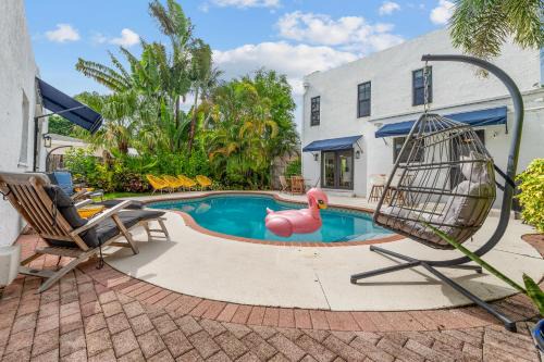 Tropical 4br W Pool Guest House Near Dwtn