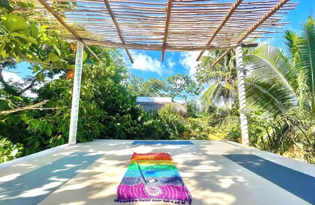 Tropical Loft : Vegan, Nature, Free Bikes & Beachn