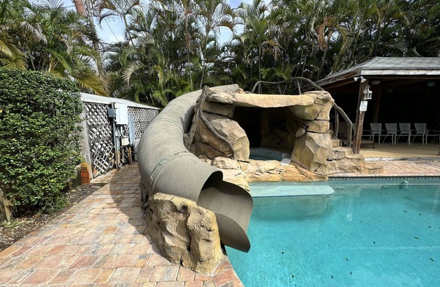 TROPICAL OASIS IN FT. LAUDERDALE !nNEWLY RENOVATED!