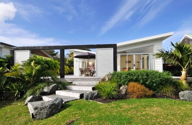 Tropical Omaha Beach House