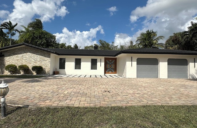 Tropical Villa Plantation Acres