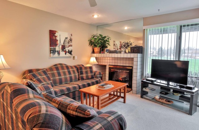 Trout Creek Condos - Harbor Springs Michigan