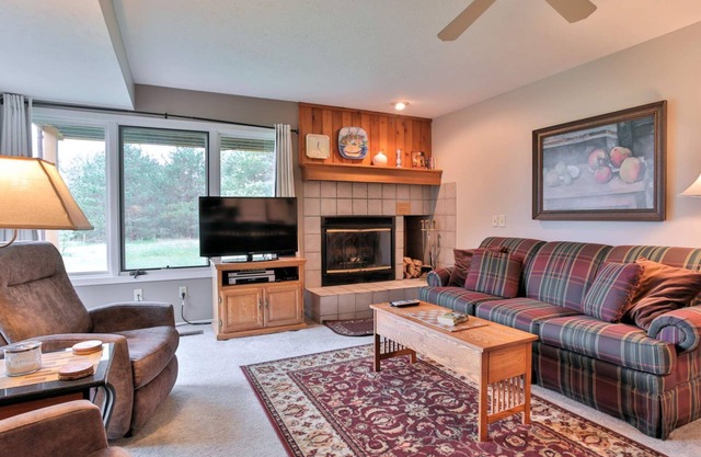 Trout Creek Condos - Harbor Springs Michigan