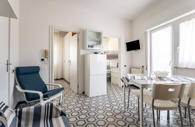 Tuscany By the Sea! Holiday Apt x4