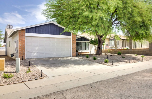 Tuscon Vacation Rental < 1 Mi to Golf Course!