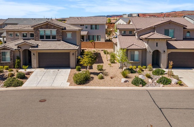 Twice as Nice combines two side-by-side homes. Sleeps 30!